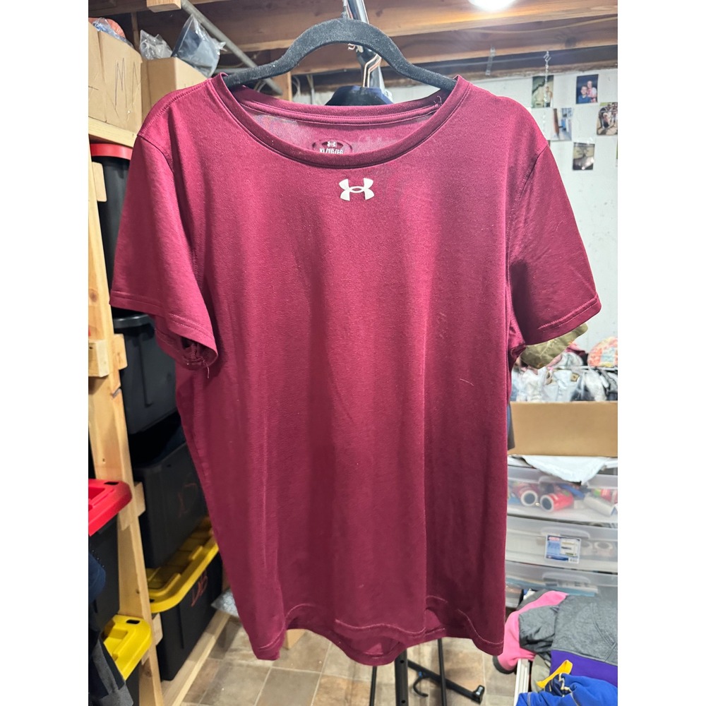 Under Armour‎ Womens XL Maroon HeatGear Short Sleeve Athletic T-Shirt Burgundy